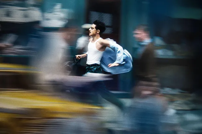 За что Тимоти Шаламе получил «Золотой глобус» и почему все без ума от «Марти великолепного»