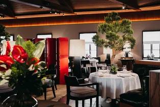 Гастрономический дайджест: поэтический вечер, необычные коллаборации и меню для собак