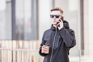 Сбои по всей России: в каких регионах 6 мая пропал мобильный интернет
