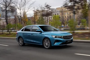 Geely выпустила новое поколение популярного седана: Emgrand не узнать
