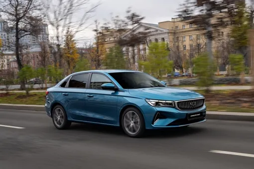 Geely выпустила новое поколение популярного седана: Emgrand не узнать