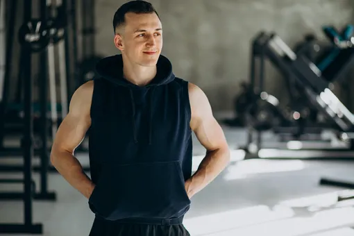Спортивный мужчина Спортивный мужчина