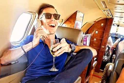 Даллас Покорник во время очередного бесплатного полета