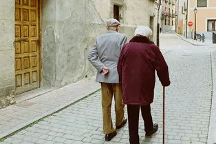 Россиян начнут бесплатно обследовать на раннее старение: какие анализы будут брать и как это поможет?