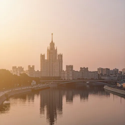 Лето еще вернется в Москву: синоптик рассказал, когда ждать потепления
