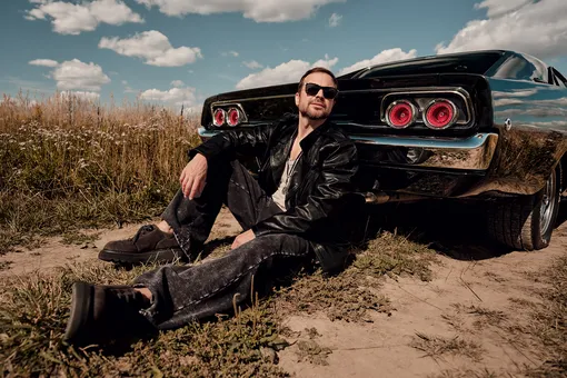 «В 32 года я купил Dodge Charger — мальчишеская мечта сбылась»: Алексей Чадов о любимой машине и американском автопроме «В 32 года я купил Dodge Charger — мальчишеская мечта сбылась»: Алексей Чадов о любимой машине и американском автопроме
