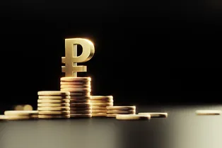 Рубль рухнет в конце лета? Сработает ли «проклятие августа» в этом году