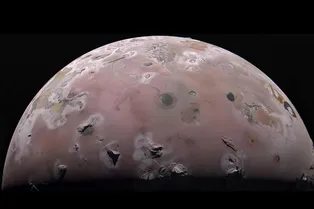 На спутнике Юпитера произошло самое мощное в Солнечной системе извержение вулкана: именно туда летит комета 3I/ATLAS