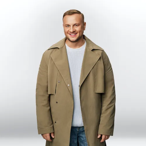 «Нужен человек, который может разжечь в тебе огонь»: Дмитрий Журавлев о жене, новых ролях и крупных сотрудничествах