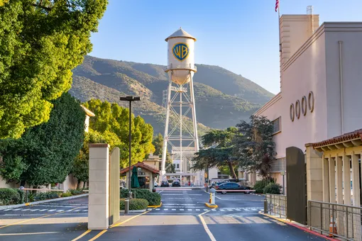 Warner Bros. стала лидером, заработав $4 миллиарда долларов в 2025 году: самые кассовые фильмы и претензии на награды