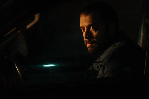 Кадр из сериала «Бар "Один звонок"»