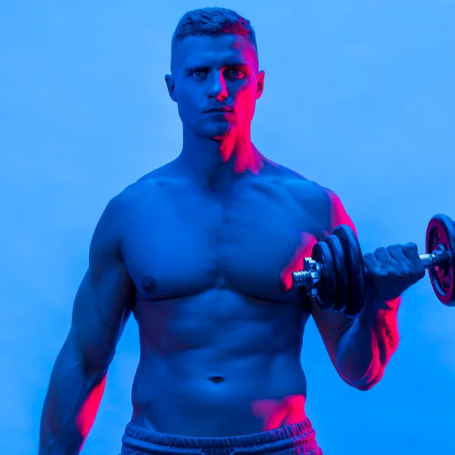 Почему эксперты стали чаще советовать тренировки на все тело: эти 8 упражнений заставят вас почувствовать каждую мышцу