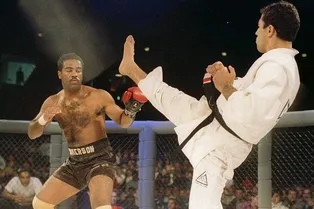 Самый первый турнир в истории UFC: безумие, кровавые нокауты, выбитые зубы и 200-килограммовый сумоист Самый первый турнир в истории UFC: безумие, кровавые нокауты, выбитые зубы и 200-килограммовый сумоист