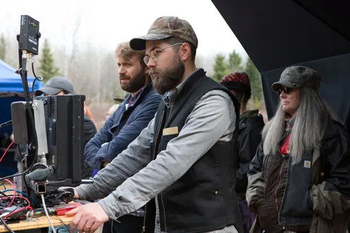 Роберт Эггерс на съёмочной площадке фильма «Ведьма» (2015) Роберт Эггерс на съёмочной площадке фильма «Ведьма» (2015)