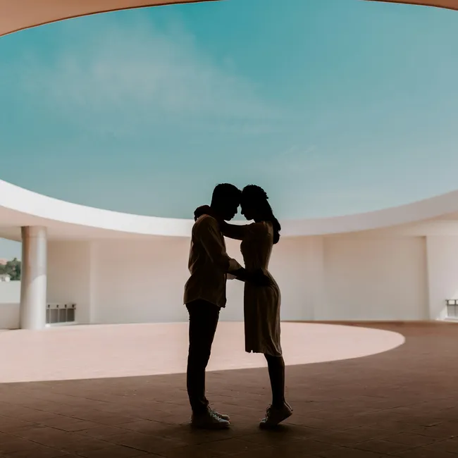 Кризис в жизни, кризис в семье: психолог рассказал, как строить отношения, когда вокруг все рушится