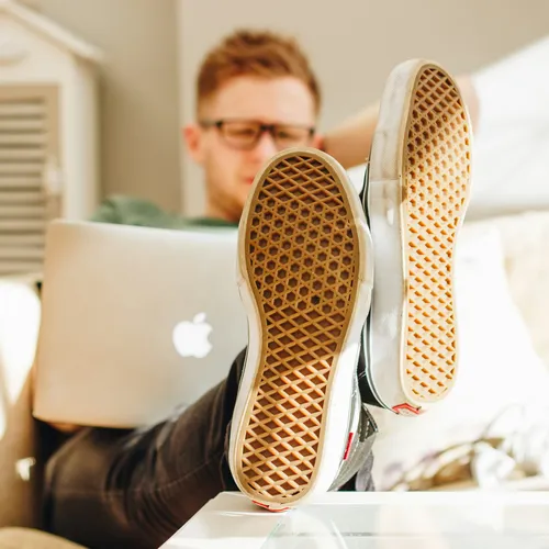 Во всем виноваты зумеры: в ФНПР связали нехватку рабочей силы с поколением Z