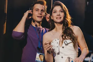 Нам вернули 2000-е: каким получился сериал «Москва слезам не верит. Все только начинается»