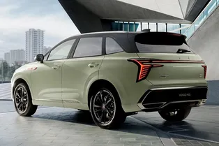 Hongqi HS3 доработали специально для России: что изменилось в премиальном кроссовере