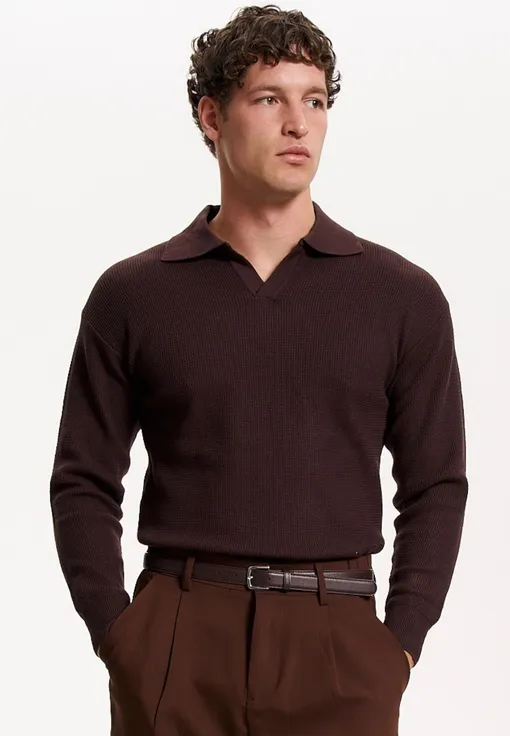 Adam Saint, 9000 руб.