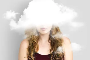 Россиянам запретят покупать и продавать квартиры: кто попадет в «черный список» Россиянам запретят покупать и продавать квартиры: кто попадет в «черный список»