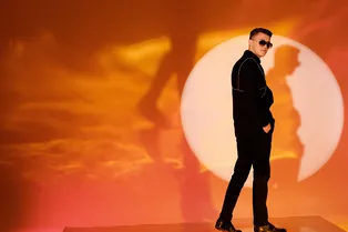 Мех, клетка и вельвет: стилист Рогов перечислил главные мужские тенденции на осень/зиму 2025