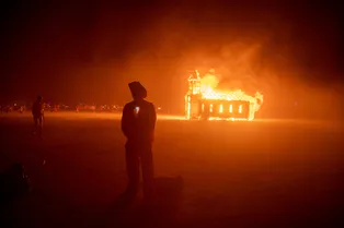 Раскрыты новые детали убийства россиянина на Burning Man: преступник до сих пор не пойман Раскрыты новые детали убийства россиянина на Burning Man: преступник до сих пор не пойман