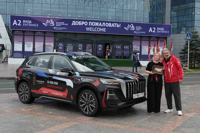 Рекордный пробег Hongqi в России, премьеры гаджетов от Honor и новый флагман Voyah: технодайджест MT