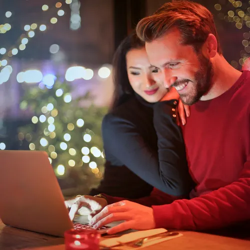 Хватит писать резюме: психологи раскрыли секрет идеального профиля на сайте знакомств