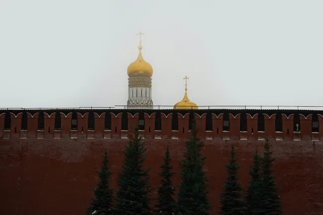 Возвращение зимы и жара до +27: какой будет погода в регионах России на этой неделе