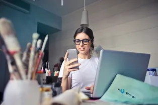 ChatGPT, DeepSeek и Gemini в прошлом: россияне выбирают отечественные ИИ