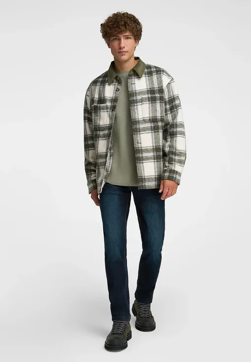 Henderson, 8999 руб.