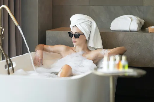 В Японии стартуют продажи «стиральной машины для людей»: создана ванна, которая вымоет и высушит без единого движения В Японии стартуют продажи «стиральной машины для людей»: создана ванна, которая вымоет и высушит без единого движения