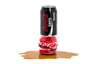 Почему зумеры подсели на колу и чем опасен культ Zero Sugar?