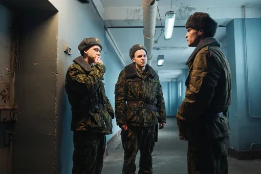 Кадр из сериала «Аутсорс» Кадр из сериала «Аутсорс»