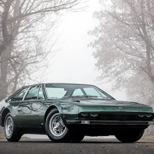 Lamborghini возвращается к истокам: марка выпустит первый гран-турер за 50 лет