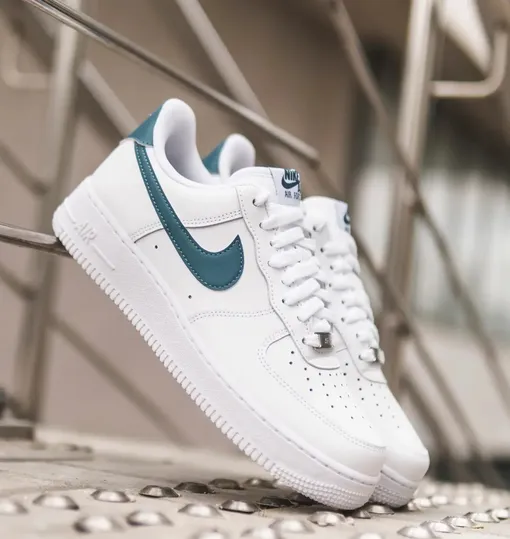 Nike Air Force 1 '07 Nike Air Force 1 '07