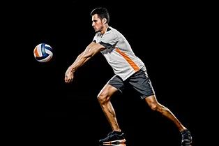 Лучшие мужские кроссовки для волейбола: 7 моделей, на которые стоит обратить внимание