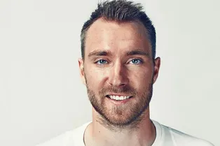 Переживший остановку сердца футболист Эриксен подписал контракт с новым клубом