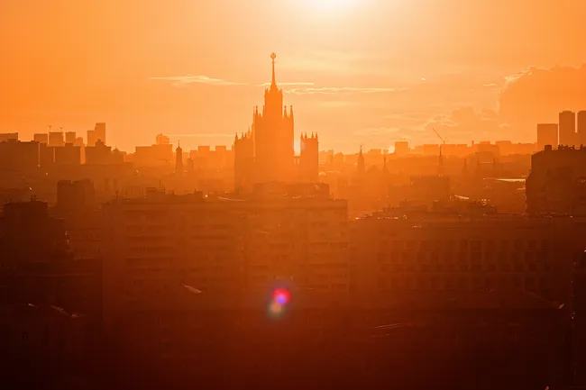 В Москве зафиксировали температурный рекорд 19 мая: так жарко не было почти 50 лет
