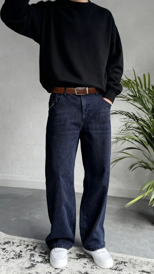 Широкие джинсы