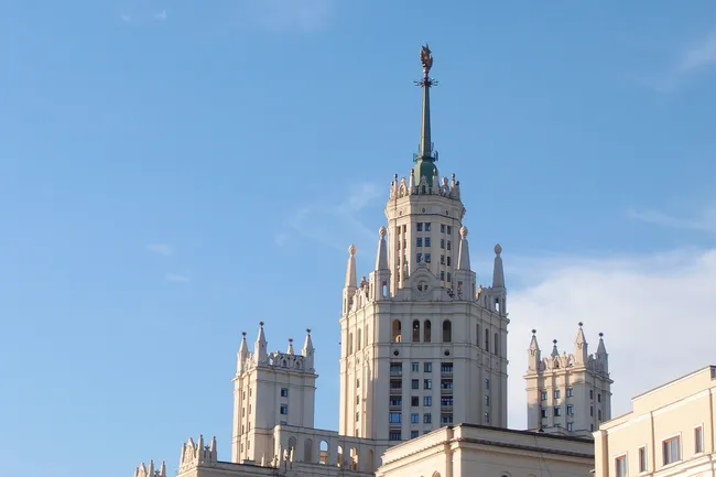 Москву ждут засухи? Синоптики предупредили о волнах аномальной жары этим летом