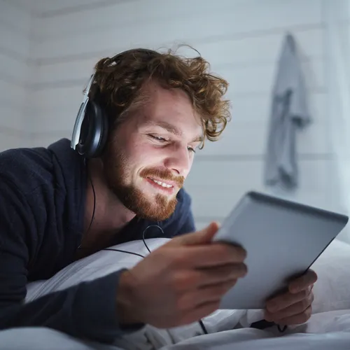 Сайты, которые помогут провести время: эти 13 сервисов не дадут заскучать