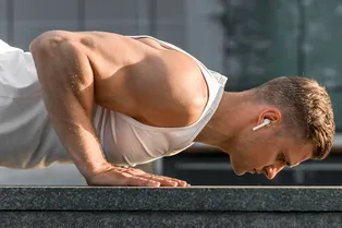 Что будет, если отжиматься 100 раз каждый день целый год: результаты реального эксперимента Что будет, если отжиматься 100 раз каждый день целый год: результаты реального эксперимента