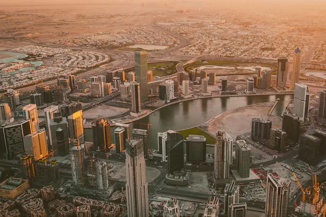 ОАЭ потеряли больше 10 миллиардов долларов за несколько дней конфликта на Ближнем востоке. Экономике — конец?