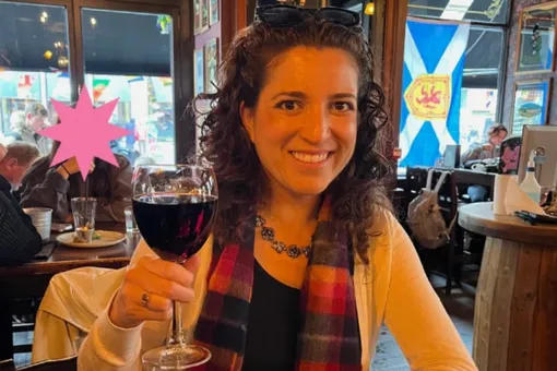 Женщина арендовала билборды, чтобы найти мужа: теперь у нее нет отбоя от поклонников Женщина арендовала билборды, чтобы найти мужа: теперь у нее нет отбоя от поклонников