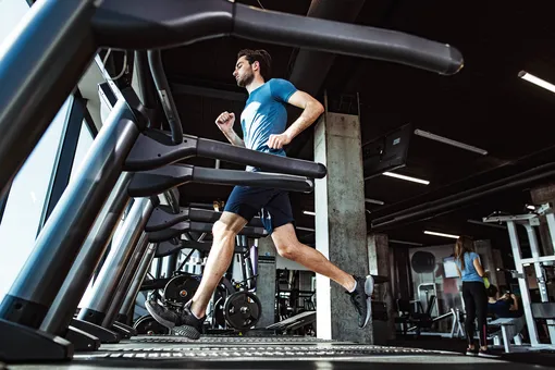 Какой показатель VO2 max должен быть у мужчины в 20, 30, 40, 50, 60 и 70 лет: как его рассчитать и улучшить? Какой показатель VO2 max должен быть у мужчины в 20, 30, 40, 50, 60 и 70 лет: как его рассчитать и улучшить?