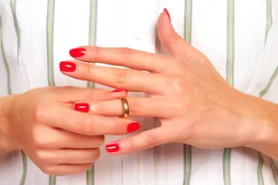 Что делать, если вы влюбились в замужнюю девушку: 3 важных правила