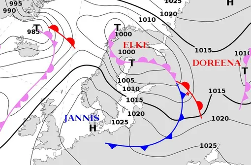 Движение циклонов в европейской части России 4 марта 2026