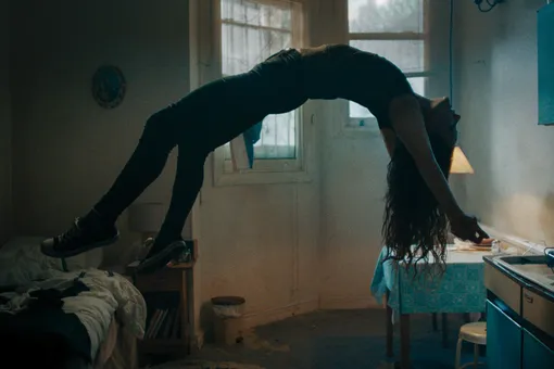 Кадр из фильма «Спасительница» (2019) Спасительница 2019