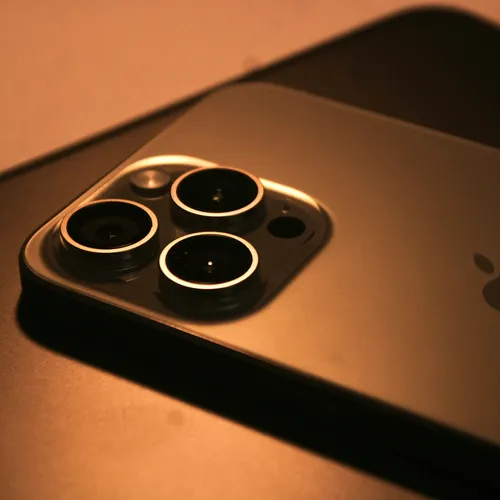 Apple предупредила пользователей iPhone в 110 странах об атаках шпионского ПО